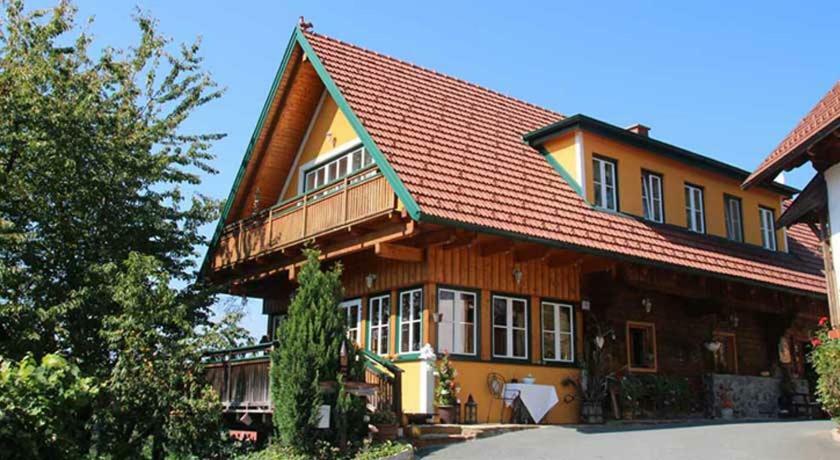 Lodge Weingut Schatz